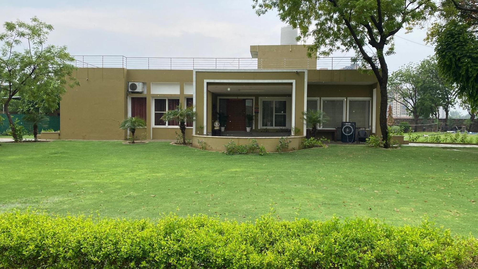 Raas Vilas - Boutique Farm House With Pool Tāoru エクステリア 写真